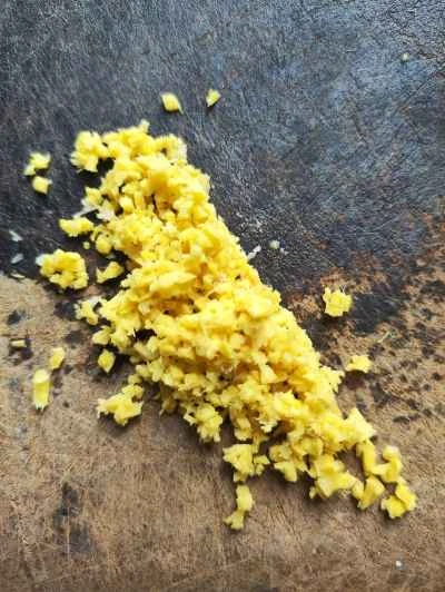 蓮根と牛肉の蒸し団子と豆腐の作り方：2