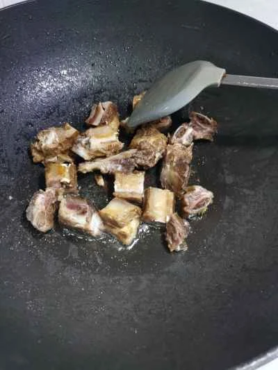 ジャガイモ入り豚スペアリブの煮込みの作り方：4