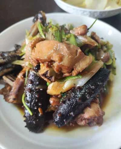 鶏肉とナマコの煮込みのレシピ