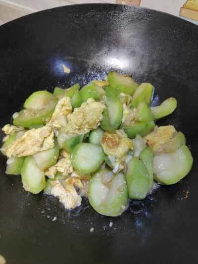 卵とヘチマの炒め物の作り方：12