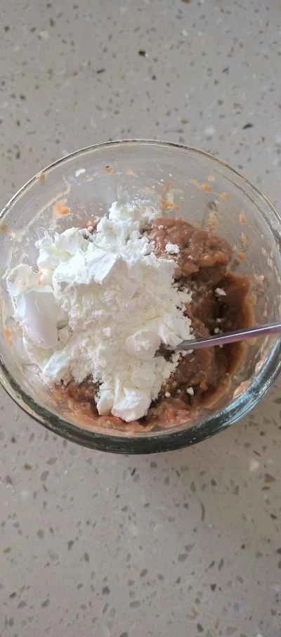 ヤムイモと牛肉の団子の作り方：3