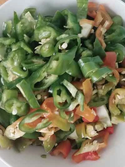 細切り豚肉とピーマンの炒め物の作り方：2