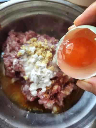 塩卵入り蒸し豚パテの作り方：4