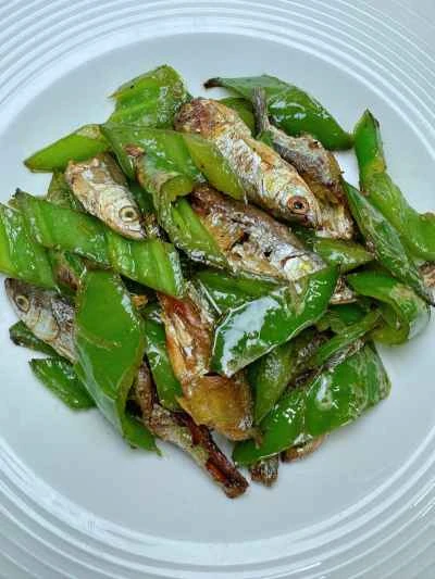 干物とピーマンの炒め物のレシピ