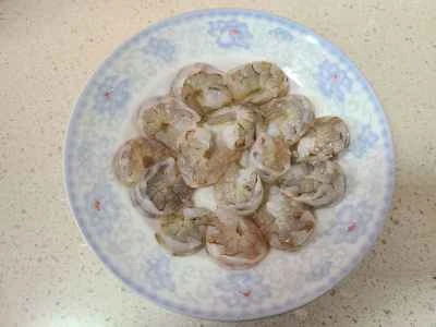 きゅうりとエビの炒め物の作り方：2