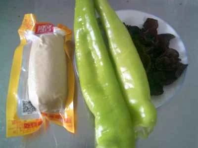 黒キクラゲとピーマンのベジタリアンチキン炒めの作り方：1