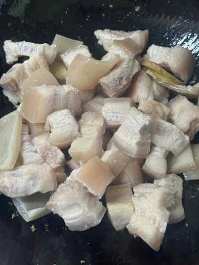 さつまいも澱粉団子入り豚肉の煮込みの作り方：4