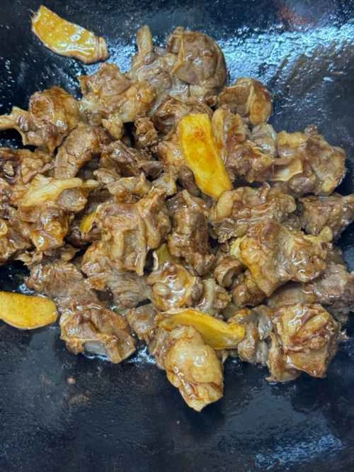 トマトと卵入り牛ブリスケットの煮込みの作り方：6