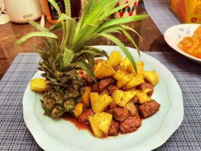 パイナップルと黒胡椒の牛肉キューブのレシピ