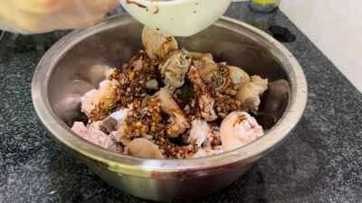 ニンニク風味の豚足の作り方：7