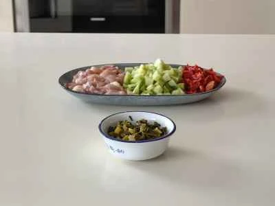 鶏肉と高菜のピクルス炒めの作り方：4