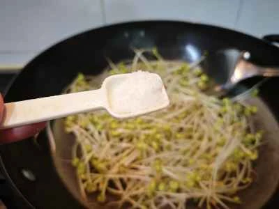 牛肉ともやし炒めの作り方：5