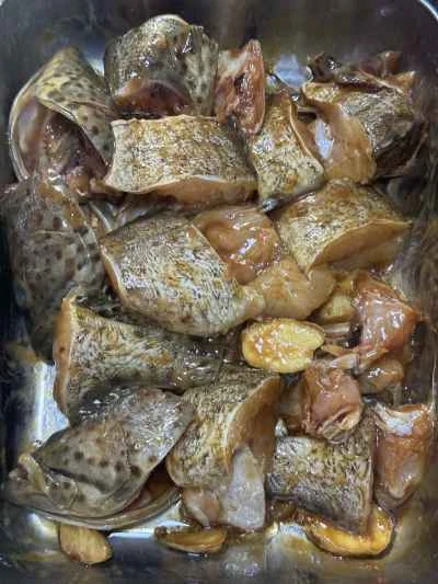 土鍋でハタの煮込みを作る手順：5