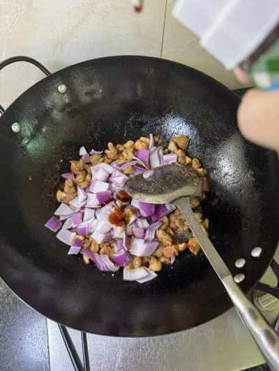 鶏もも肉と玉ねぎの炒め物の作り方：9