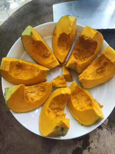 ベビーカボチャ入り蒸し豚スペアリブの作り方：4