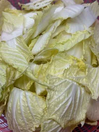 豚皮入りキャベツの煮込みの作り方：1