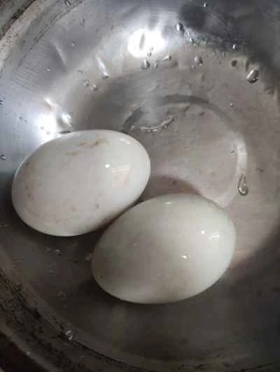 揚げアヒルの卵の作り方：1