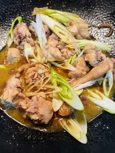 生姜とネギで煮込んだ鶏肉の作り方：6
