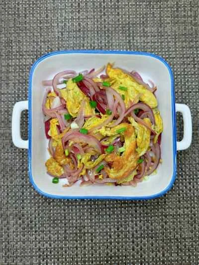 玉ねぎ入りスクランブルエッグの作り方：8