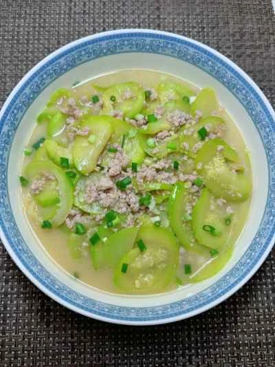 ズッキーニとひき肉の炒め物のレシピ