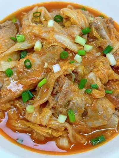 キムチと豚バラ肉の鍋の作り方：12