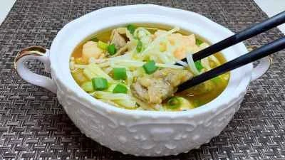 牛肉とエビのペーストを使った酸っぱいスープの作り方：14