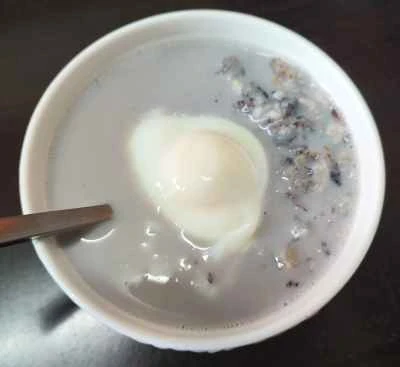 ブラックオーツミルクポーチドエッグのレシピ手順：7