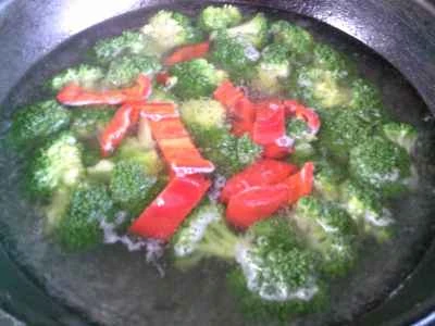 イカとブロッコリーの炒め物の作り方：9