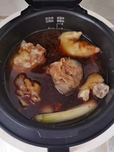 スパイシー豚足鍋レシピ手順：9