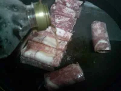 牛肉とネギと豆腐の皮の炒め物の作り方：6