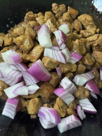 ニンニク風味の豚肉の角切りの作り方：13