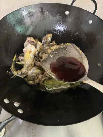 シソの葉で煮込んだ黄ナマズの作り方：4