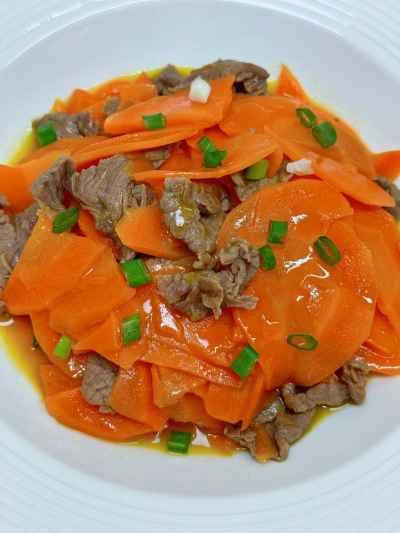 牛肉とニンジンの炒め物の作り方：13