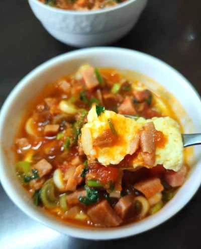 ハルビンの赤ソーセージ蒸し卵のレシピ手順：9