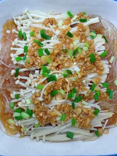 ニンニク春雨とエノキ茸のレシピ