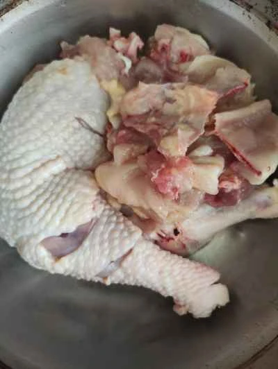 蒸し鶏と栗のレシピ手順：2