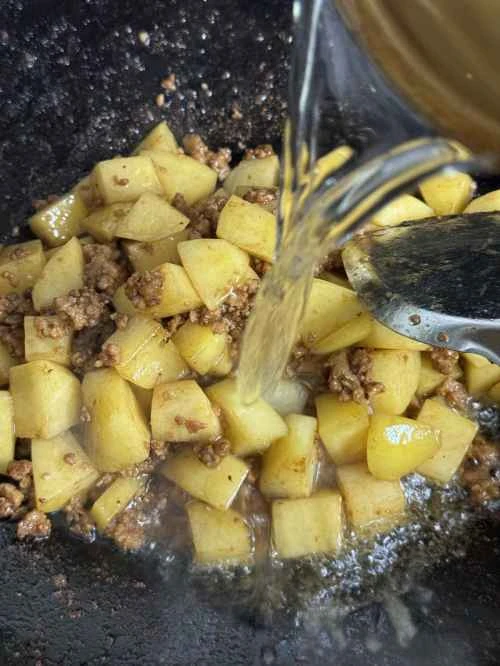 じゃがいも、ひき肉、春雨の煮込みの作り方：8