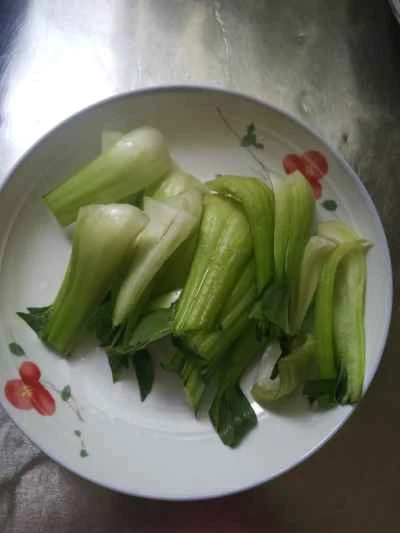 上海白菜とキクラゲの炒め物の作り方：2