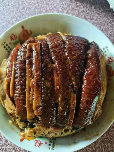 塩漬けカラシナとタロイモ入り豚バラ肉の煮込みレシピ