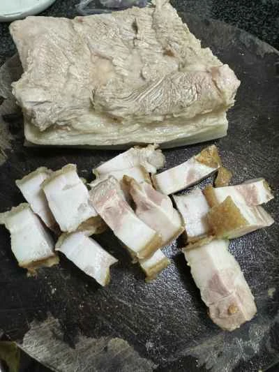 塩漬けカラシナ入り蒸し豚バラ肉の作り方：2