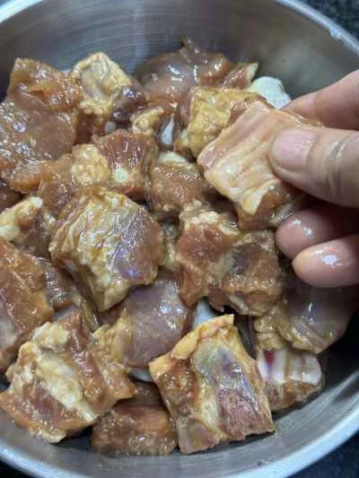 タロイモ入り蒸し豚スペアリブの作り方：6