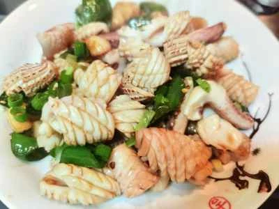 スパイシーなイカロール炒めのレシピ手順：6