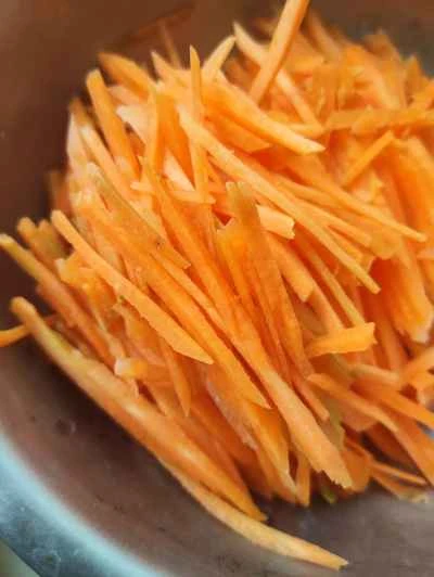 ひき肉入りレンコン炒めの作り方：2