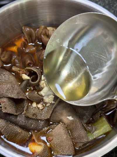 豚の腸と胃袋の煮込みの作り方：15