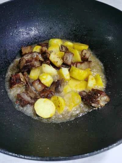 ジャガイモ入り豚スペアリブの煮込みの作り方：7