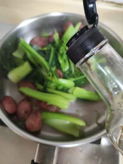 四川山椒ソーセージ入り白菜炒めの作り方：6