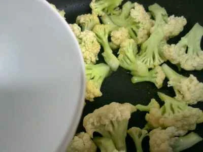 こんにゃくの結び目とカリフラワーの炒め物の作り方：4