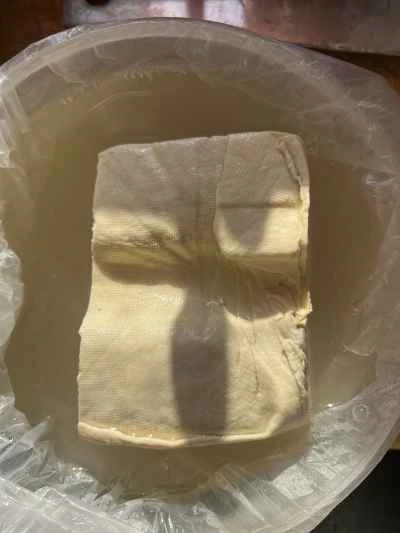 キャベツの漬物、千切りジャガイモ、豆腐を使った豆腐の煮込みの作り方：3