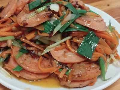 牛肉ソーセージとニンジンの炒め物の作り方：12