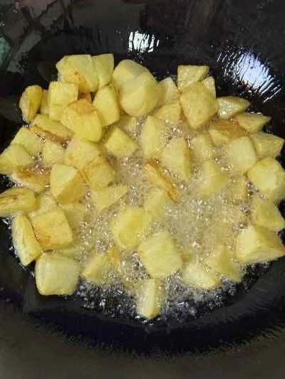 クミンポテトと牛肉のキューブを作る手順：6